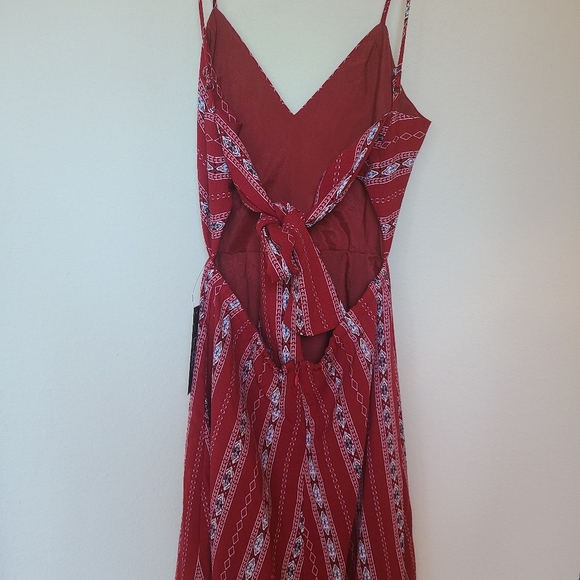 ☆NWT Lulus Calabash Rust Red Print Midi Dress XS☆ - Picture 7 of 8